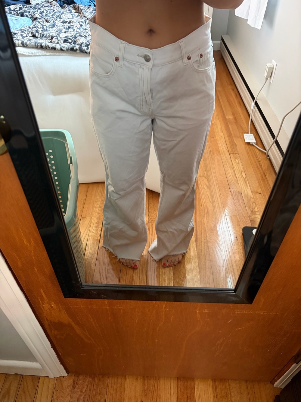American Eagle Outfitters Cream Short-Length Jeans